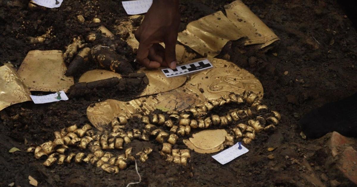 Archäologen in Panama finden altes Grab voller Goldschätze – und Opfer