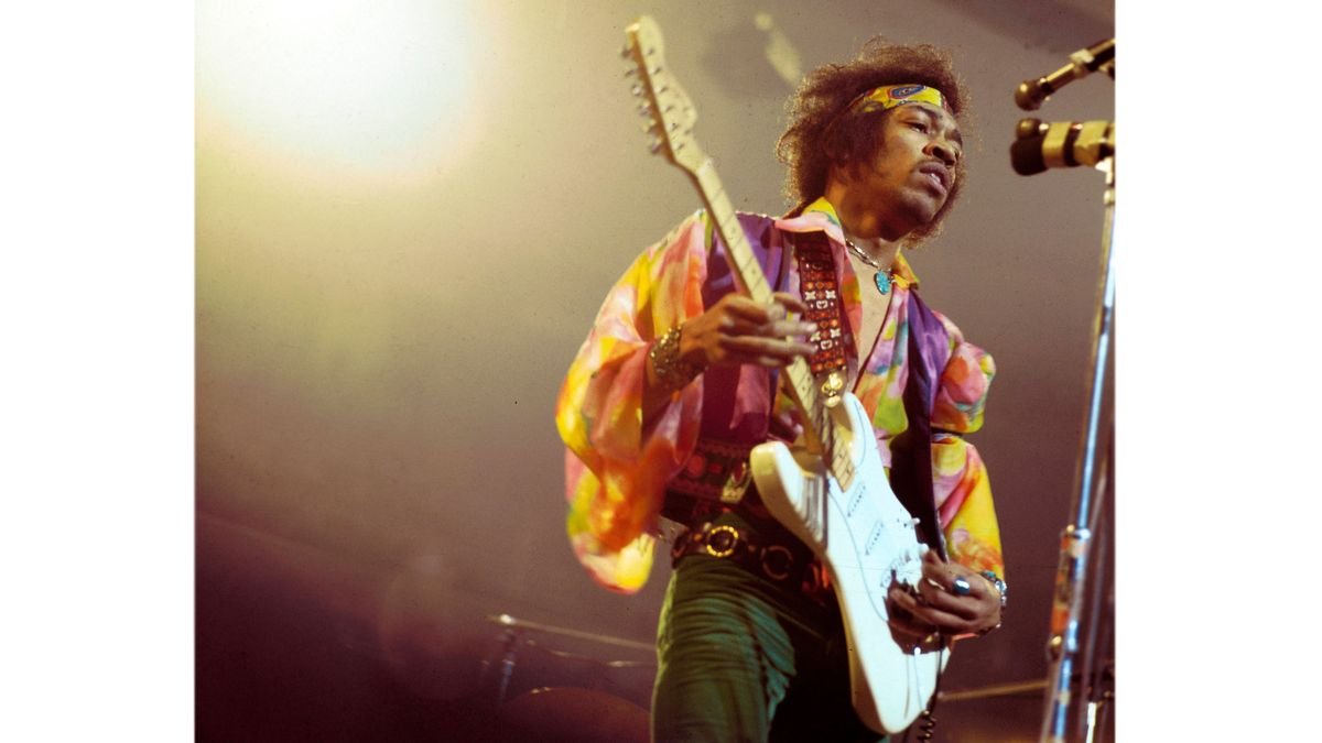 „Er hatte keine Ahnung, wie gut er war“: Berichten zufolge wurde eine Schatzkammer mit Musik und Dokumenten von Jimi Hendrix gefunden und steht zum Verkauf