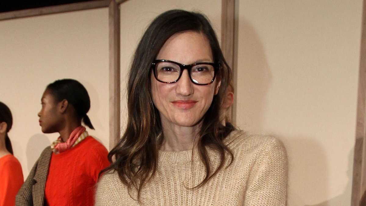 Jenna Lyons-Fan findet „absoluten Schatz“ in der Balenciaga-Tasche des RHONY-Stars, die sie für 150 Dollar gekauft hat